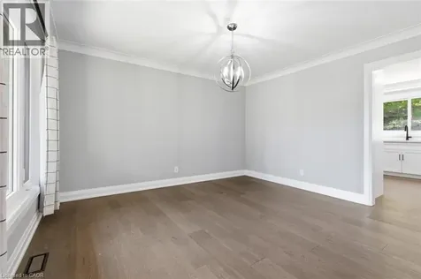 94 Dorchester Drive Grimsby ON L3M 1A8