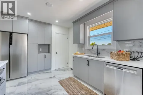 3310 Rankin Avenue Windsor ON N9E 3C1