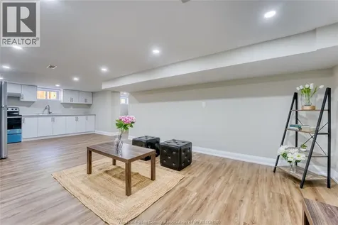 3310 Rankin Avenue Windsor ON N9E 3C1
