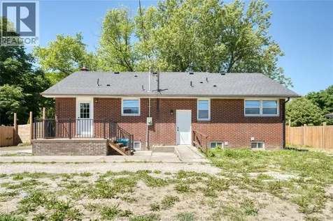 3310 Rankin Avenue Windsor ON N9E 3C1