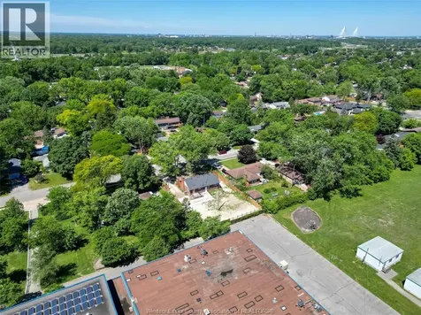3310 Rankin Avenue Windsor ON N9E 3C1