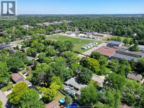 3310 Rankin Avenue Windsor ON N9E 3C1