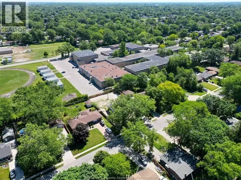 3310 Rankin Avenue Windsor ON N9E 3C1