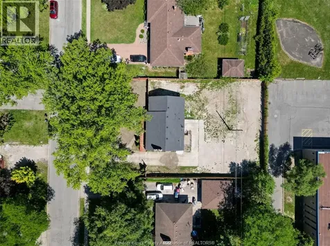 3310 Rankin Avenue Windsor ON N9E 3C1