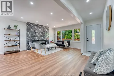 3310 Rankin Avenue Windsor ON N9E 3C1