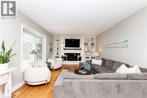 8 Cheval Drive Grimsby ON L3M 4P9