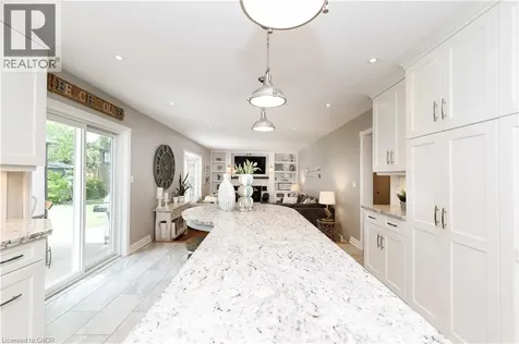 8 Cheval Drive Grimsby ON L3M 4P9