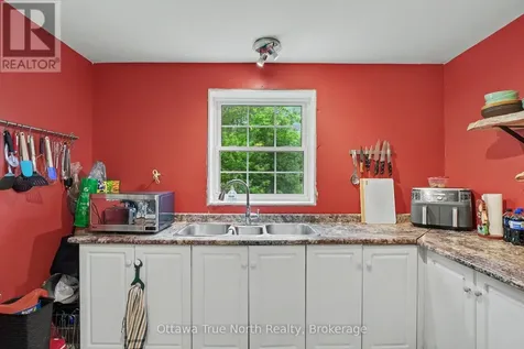 401 Kerford Road Merrickville-wolford ON K0G 1N0