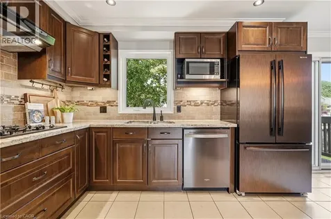 3054 Flanagan Court Burlington ON L7M 2L9