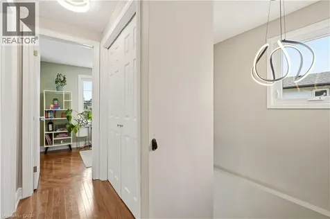 3054 Flanagan Court Burlington ON L7M 2L9