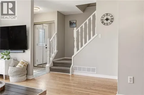 3054 Flanagan Court Burlington ON L7M 2L9