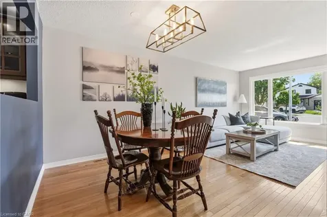 3054 Flanagan Court Burlington ON L7M 2L9