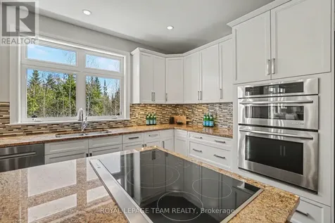 594 Overland Drive Ottawa ON K2S 0T1