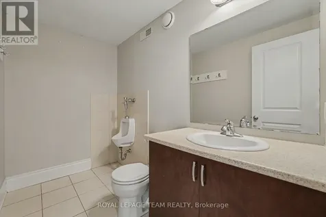 594 Overland Drive Ottawa ON K2S 0T1