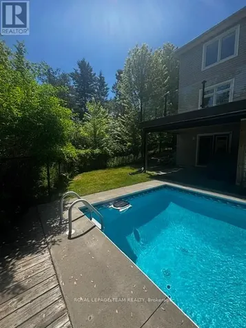 594 Overland Drive Ottawa ON K2S 0T1