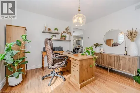 7 Alona Avenue Cambridge ON N3C 3Y5