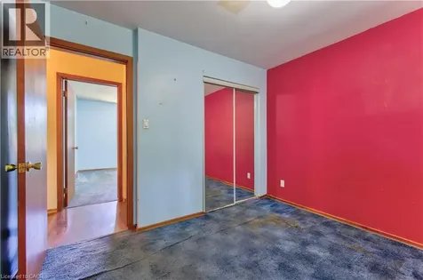 16 Dogwood Place Cambridge ON N3C 2Z4