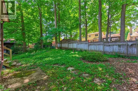 16 Dogwood Place Cambridge ON N3C 2Z4