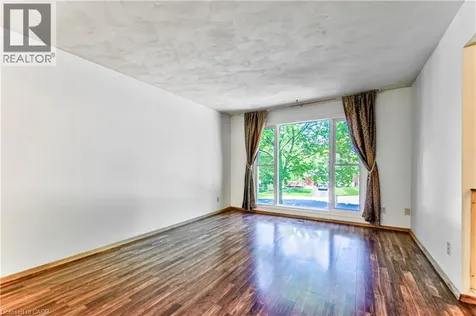 16 Dogwood Place Cambridge ON N3C 2Z4