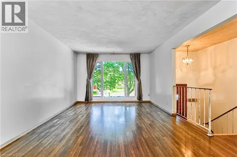 16 Dogwood Place Cambridge ON N3C 2Z4