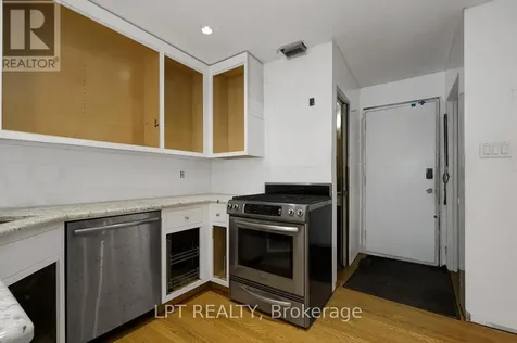 33 Estelle Crescent Ottawa ON K2H 5W9