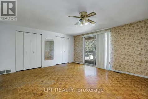 33 Estelle Crescent Ottawa ON K2H 5W9