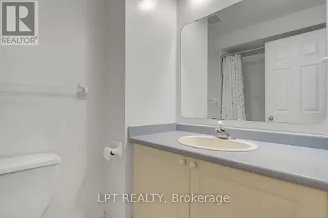 72 Westpointe Crescent Ottawa ON K2G 5Y9