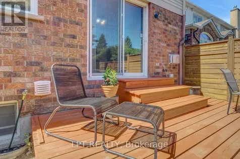 72 Westpointe Crescent Ottawa ON K2G 5Y9