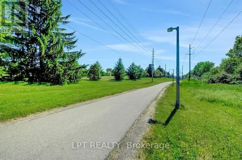 72 Westpointe Crescent Ottawa ON K2G 5Y9