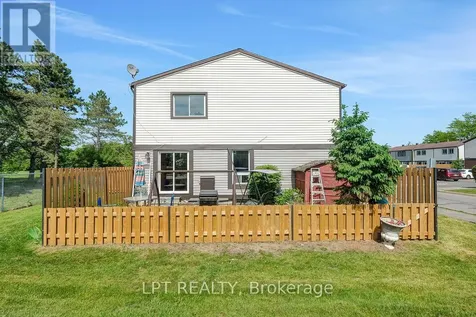 3501 Aladdin Lane Ottawa ON K1T 1E1