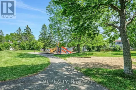 3501 Aladdin Lane Ottawa ON K1T 1E1