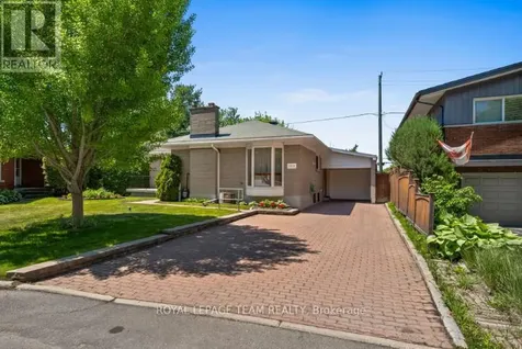 1218 Cline Crescent Ottawa ON K2C 2P2