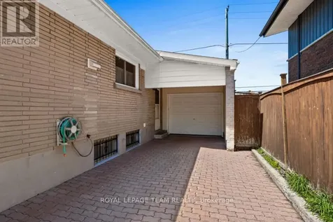 1218 Cline Crescent Ottawa ON K2C 2P2