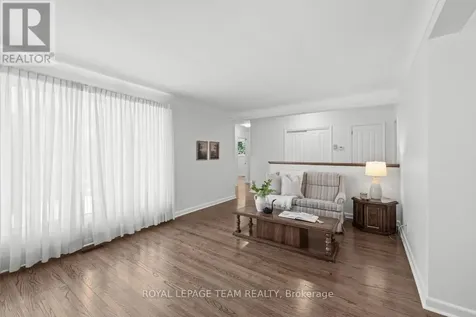 1218 Cline Crescent Ottawa ON K2C 2P2