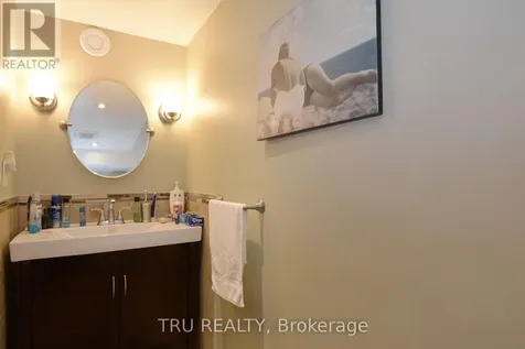 1106 Clyde Avenue Ottawa ON K2C 1Y2
