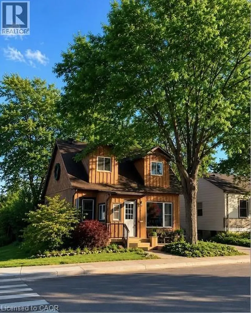 31 Hunter Street Dundas ON L9H 1E5