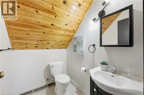 31 Hunter Street Dundas ON L9H 1E5