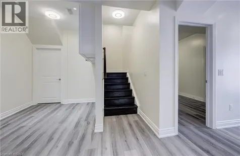 588 Beckview Crescent Kitchener ON N2R 0R4