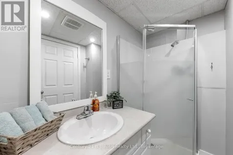 60 Lepage Drive Penetanguishene ON L9M 1R5