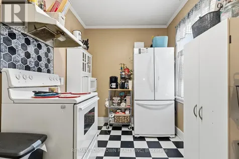 80 Chaffey Street Brockville ON K6V 4L7