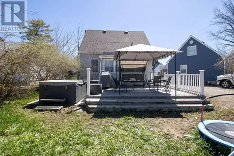 80 Chaffey Street Brockville ON K6V 4L7
