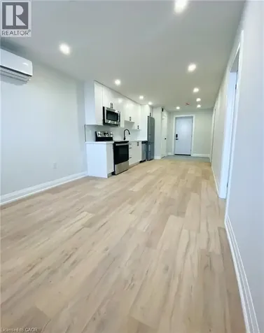 588 Barton Street East Hamilton ON L8L 2Z5