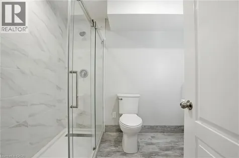 6414 Dilalla Crescent Niagara Falls ON L2H 0C9