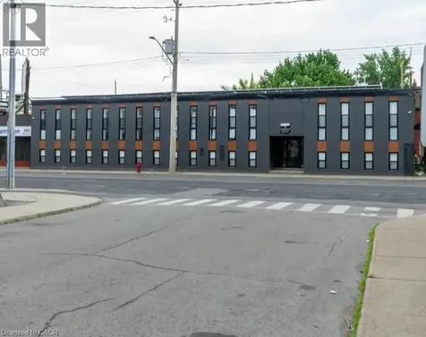 588 Barton Street East Hamilton ON L8L 2Z5