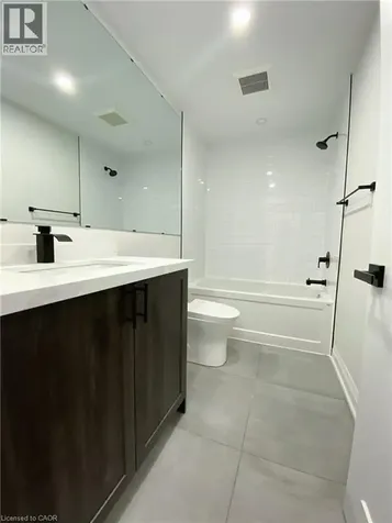 588 Barton Street East Hamilton ON L8L 2Z5