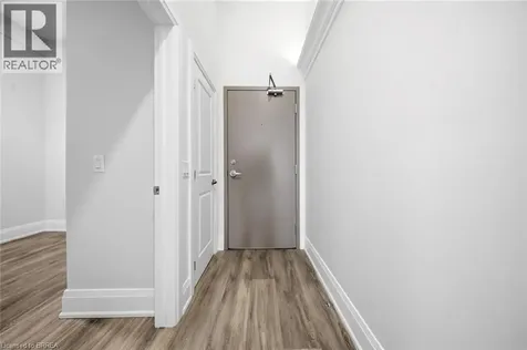 11 Queen Street Brantford ON N3T 3B1