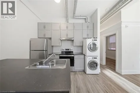 11 Queen Street Brantford ON N3T 3B1