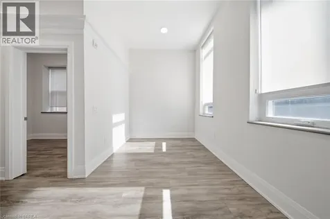 11 Queen Street Brantford ON N3T 3B1