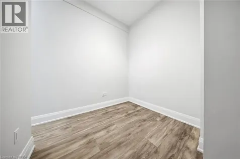 11 Queen Street Brantford ON N3T 3B1