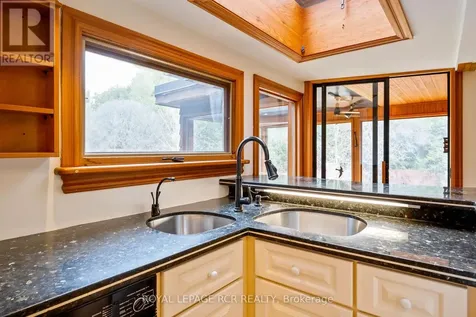 15 River Bluff Path Guelph/eramosa ON N0B 2K0